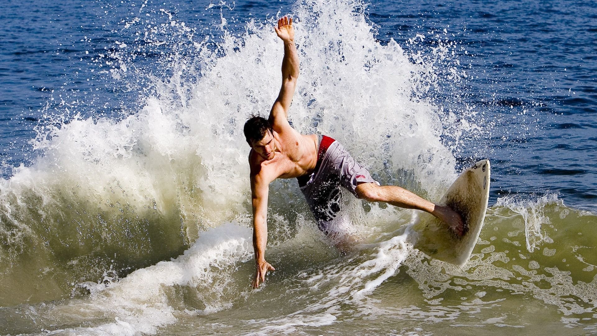 “德甲最后关头：冠军悬念逐渐明朗”，德甲冠军球队